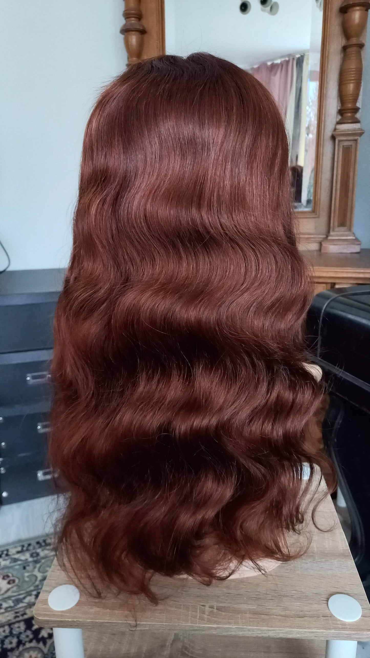 Parrucca di capelli umani con parte a T e onda del corpo, castano cioccolato