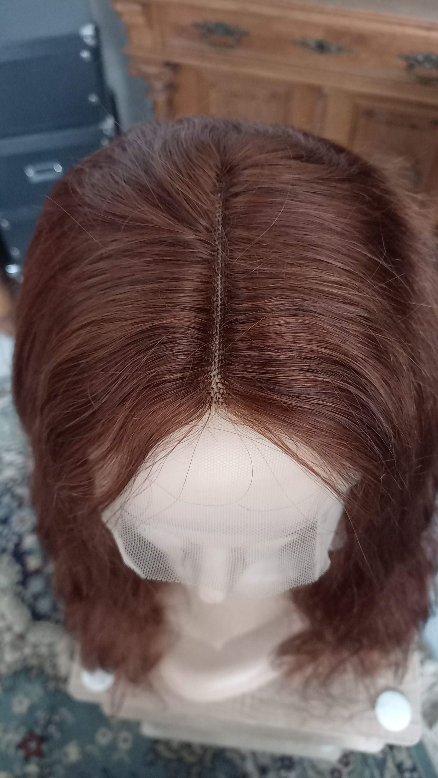 Parrucca di capelli umani con parte a T e onda del corpo, castano cioccolato