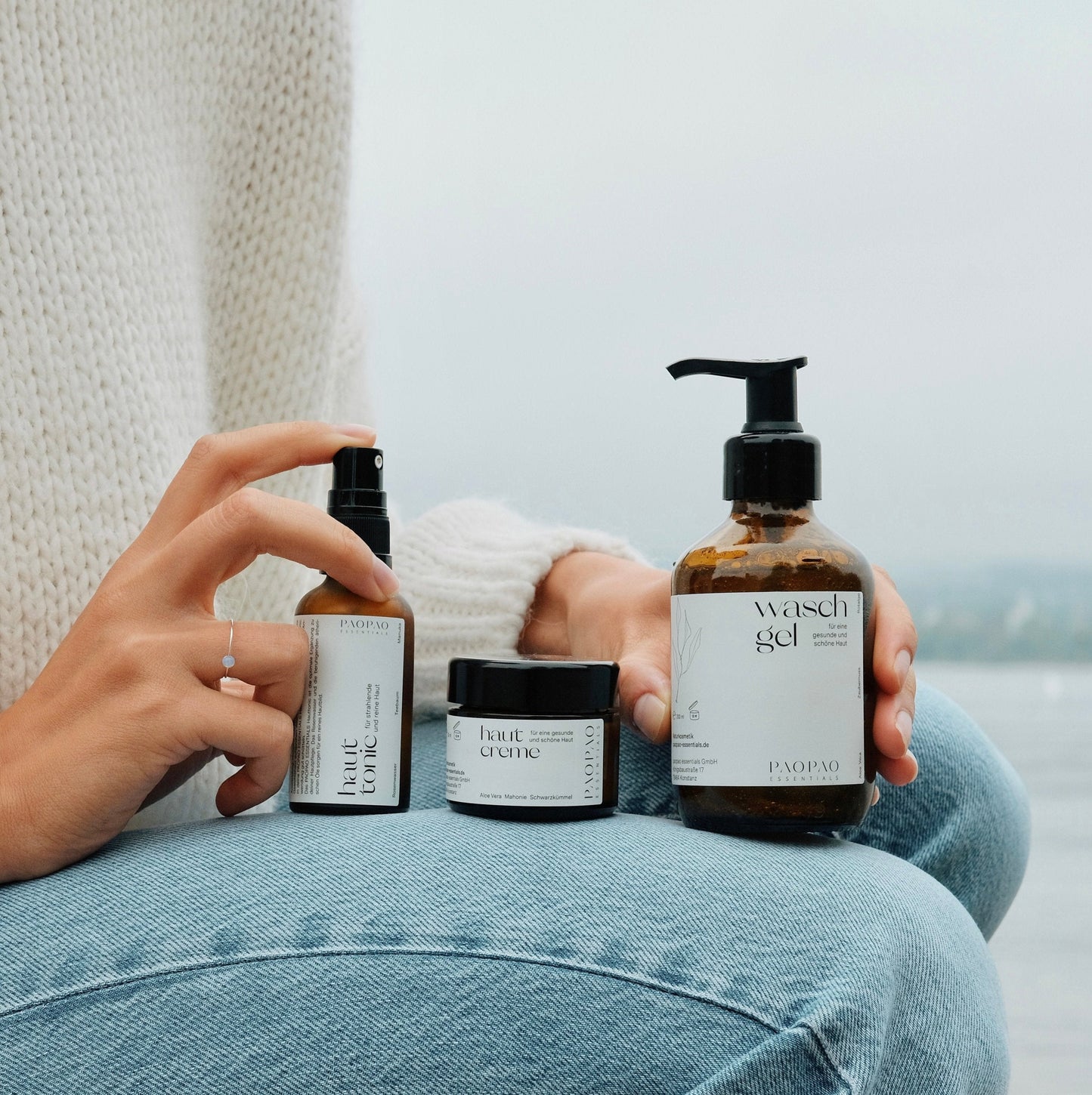The complete solution for healthy skin during your cycle (cleansing gel, face cream, skin tonic)