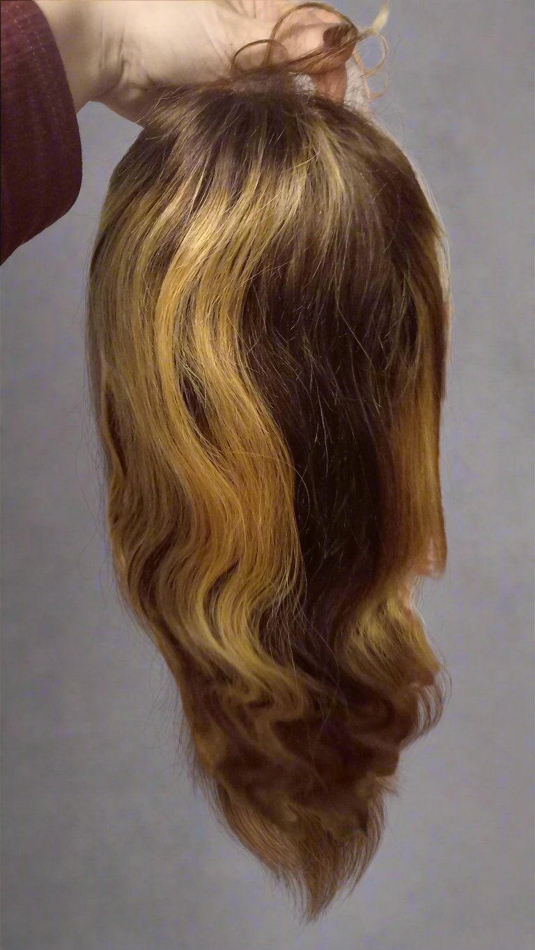 Parrucca di capelli umani ondulati biondo miele castano 13x4