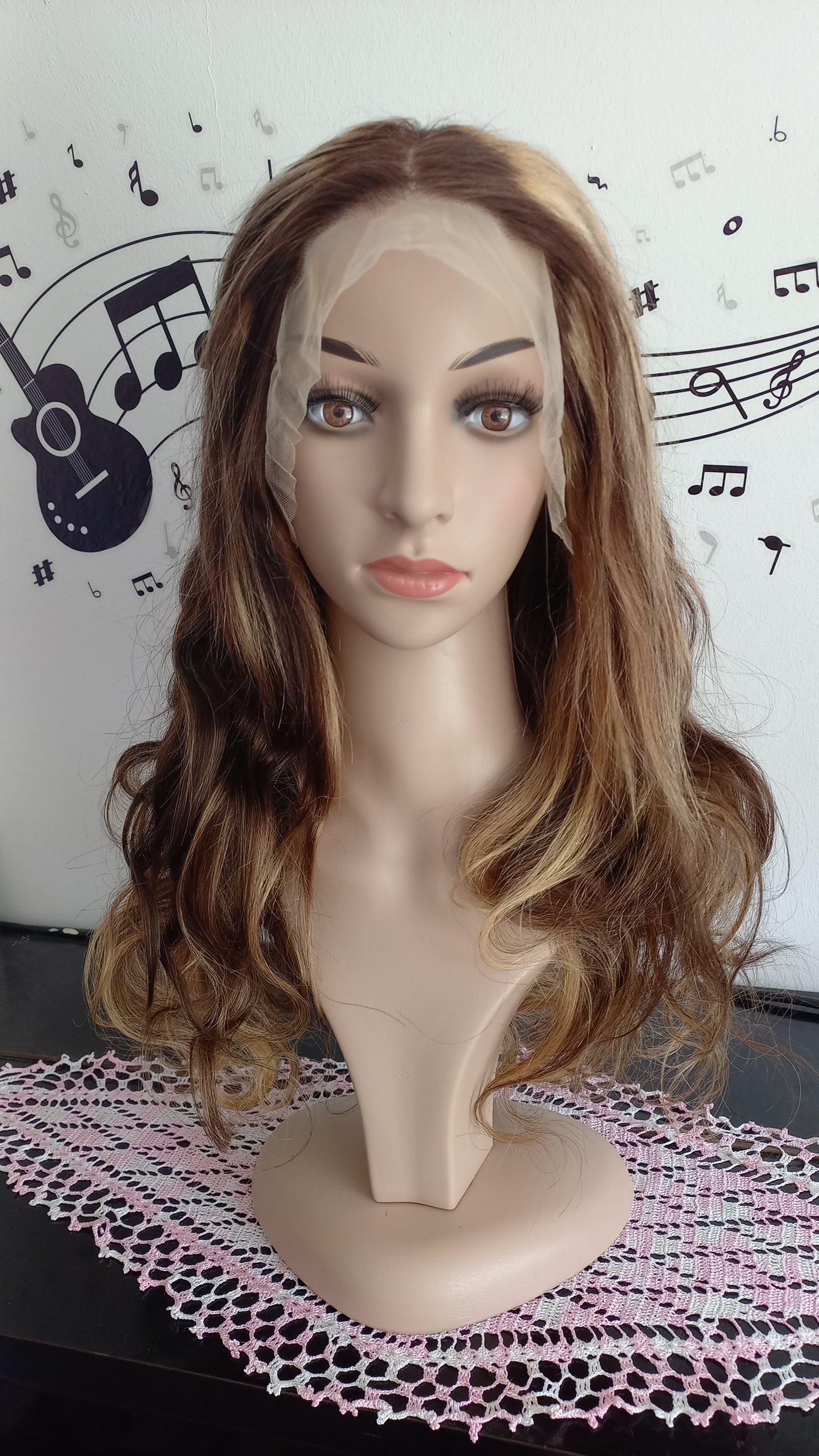 Body Wave Human Hair Wig Honey Blonde Brown 13x4