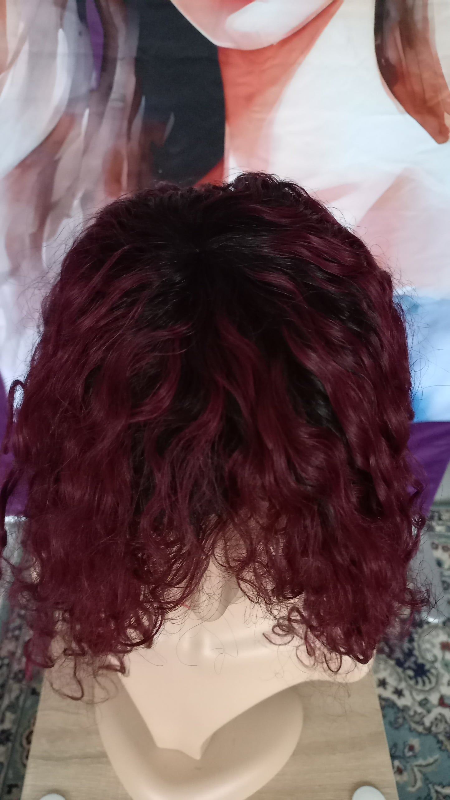 Bob Lockiges Burgundy Echthaar Perücke mit Pony